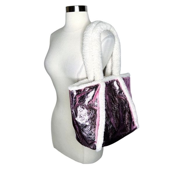 SkinnyDip London Alexa Borg Trim Tote Bag - 11.7” x 10.1” x 6.2” - Picture 2 of 5